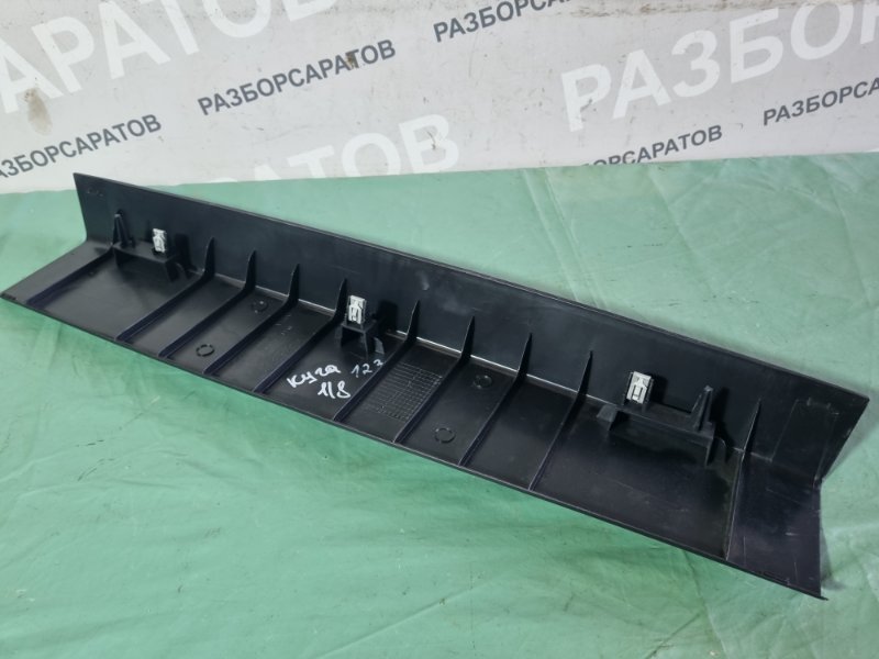 Накладка двери багажника Ford Kuga 2009