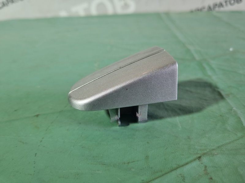 Накладка ручки наружной Ford Kuga 2009
