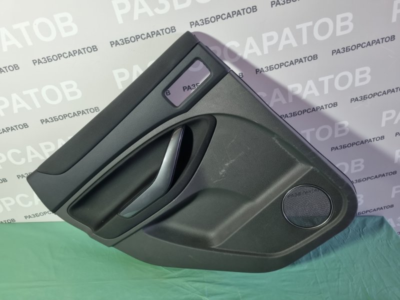 Обшивка двери Ford Kuga 2009