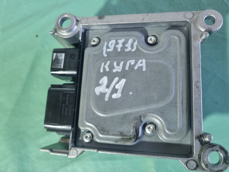 Блок SRS Ford Kuga 2008