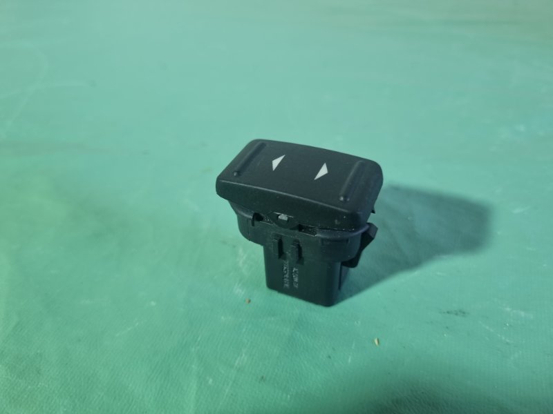 Кнопка стеклоподъемника Ford Kuga 2008