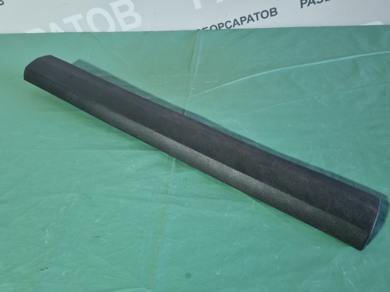 Накладка порогa Ford Kuga 2008