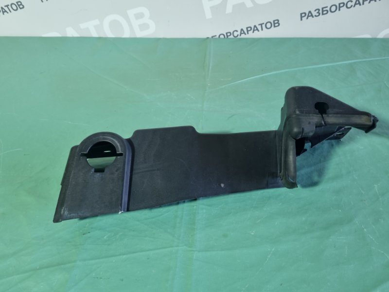 Накладка петли капота Ford Kuga 2008