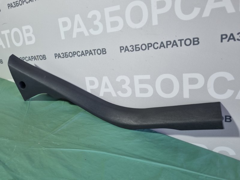 Накладка порогa Ford Kuga 2008