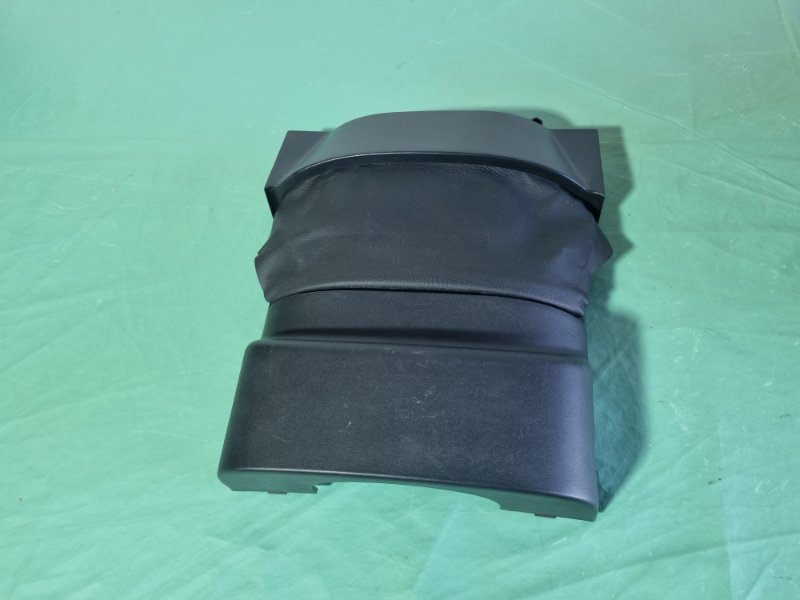 Кожух рулевой колонки Ford Kuga 2008