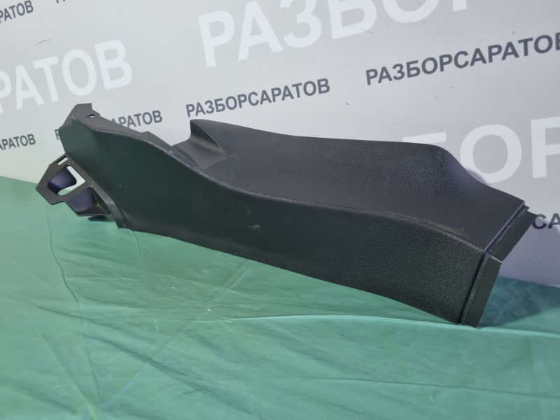 Накладка стойки Ford Kuga 2008