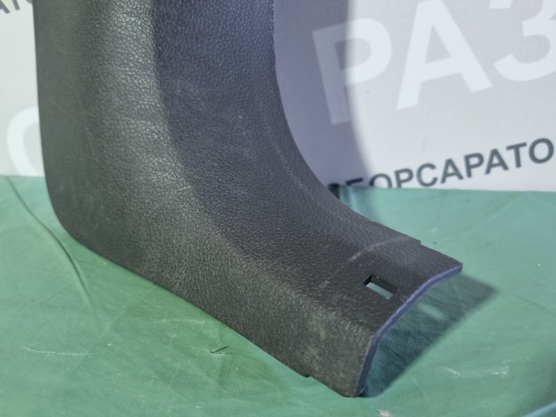 Накладка порогa Ford Kuga 2008