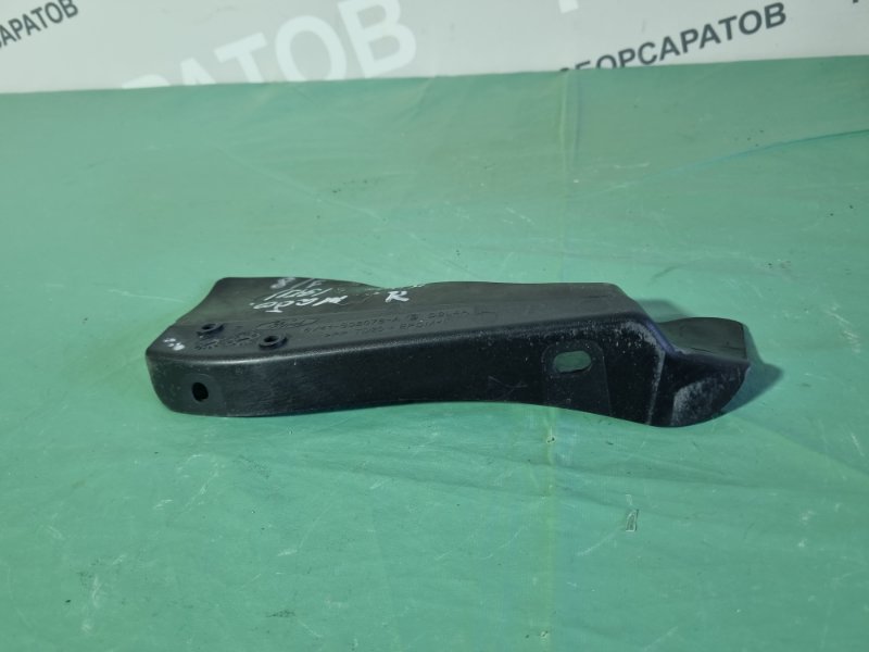 Уголок жабо Ford Kuga 2008