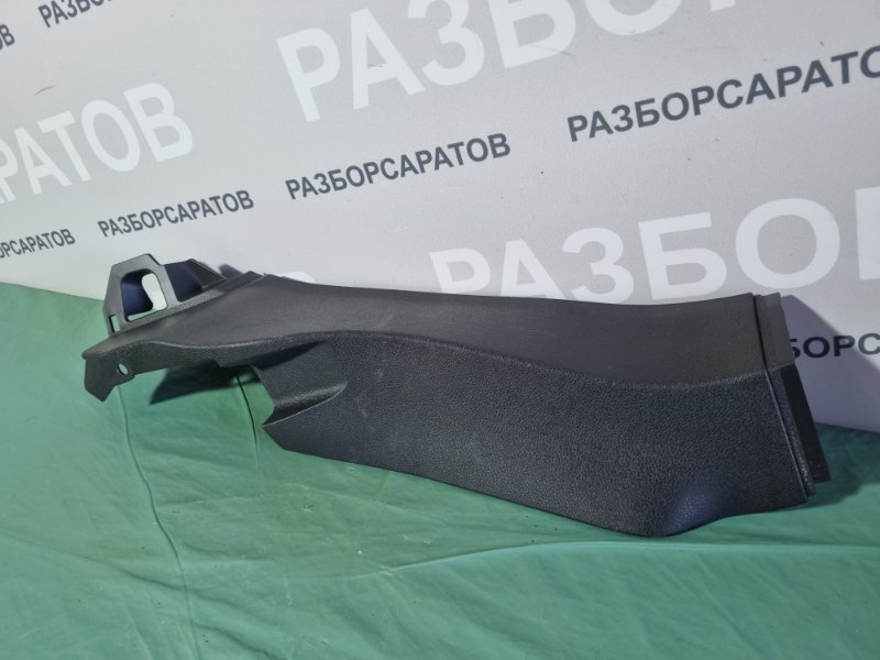 Накладка стойки Ford Kuga 2008