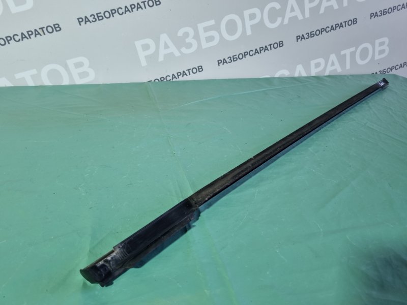 Молдинг стекла наружный Ford Kuga 2008