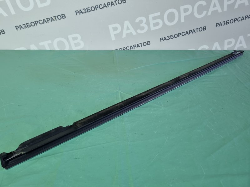 Молдинг стекла наружный Ford Kuga 2008
