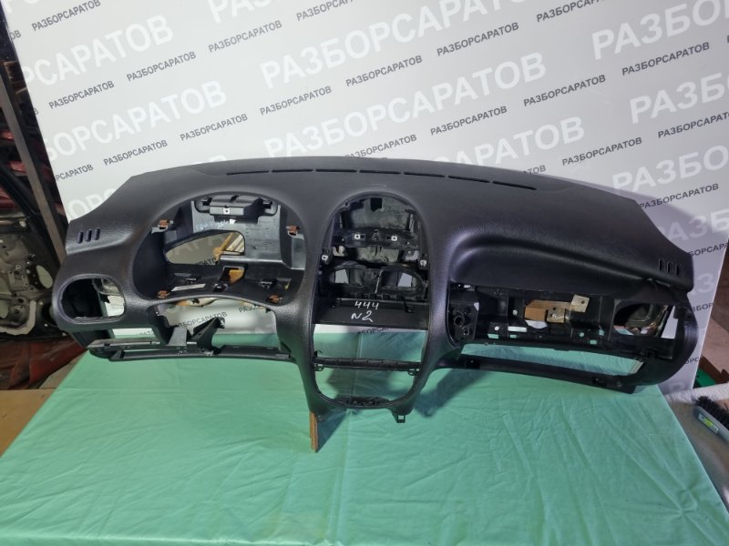 Торпедо Peugeot 206 2004 хэтчбек