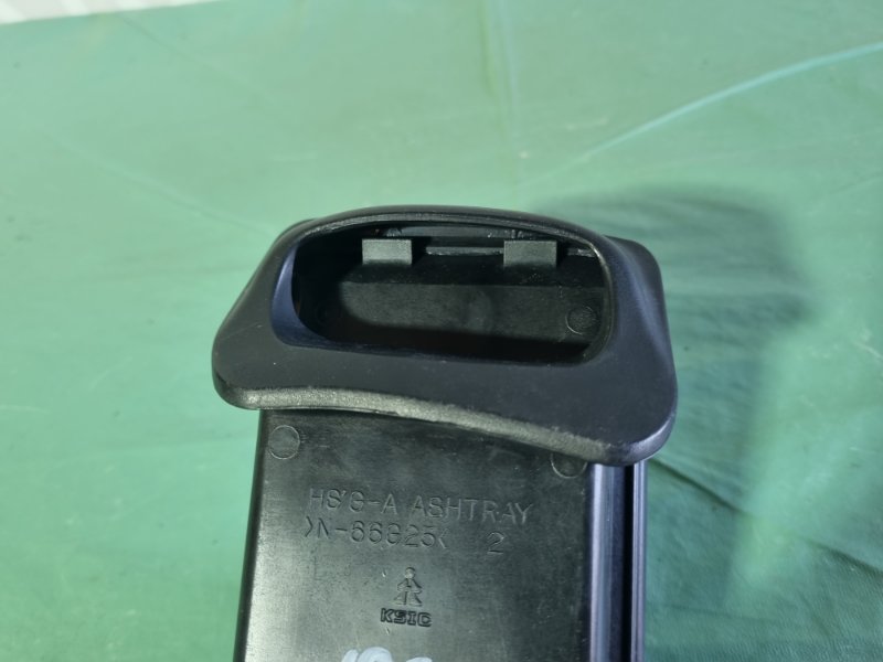 Пепельница Hyundai Accent 2008 седан