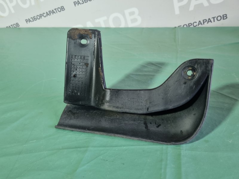 Брызговик Hyundai Accent 2008 седан
