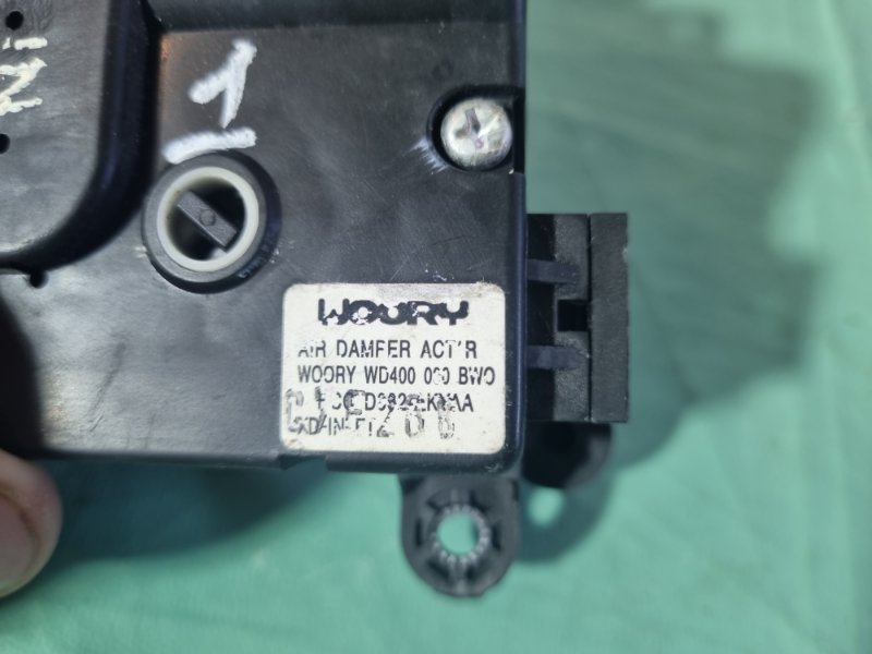 Сервопривод заслонки отопителя Hyundai Matrix 2007 универсал