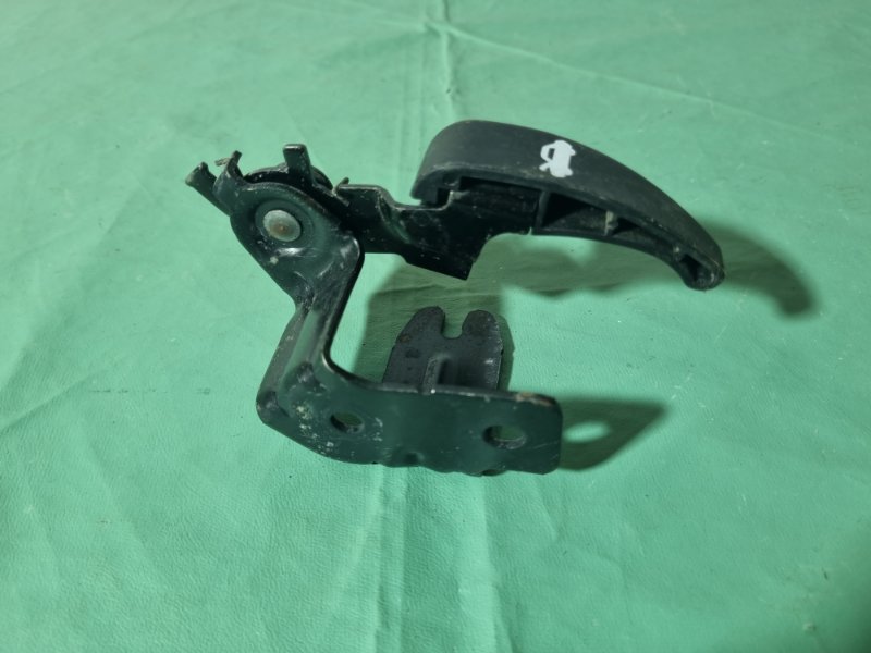 Ручка открывания капота Hyundai Matrix 2007 универсал