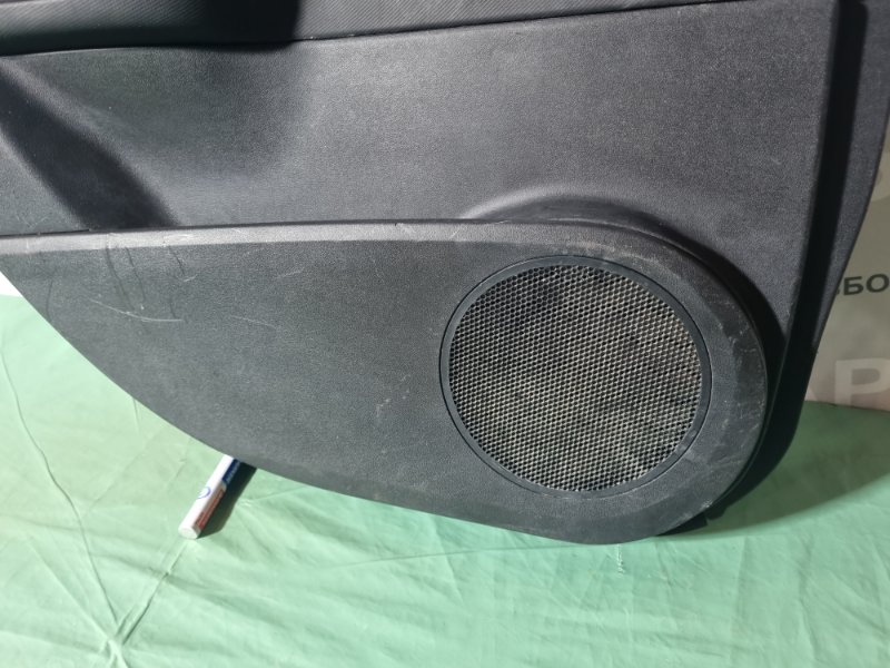 Обшивка двери KIA Ceed 2008 хэтчбек