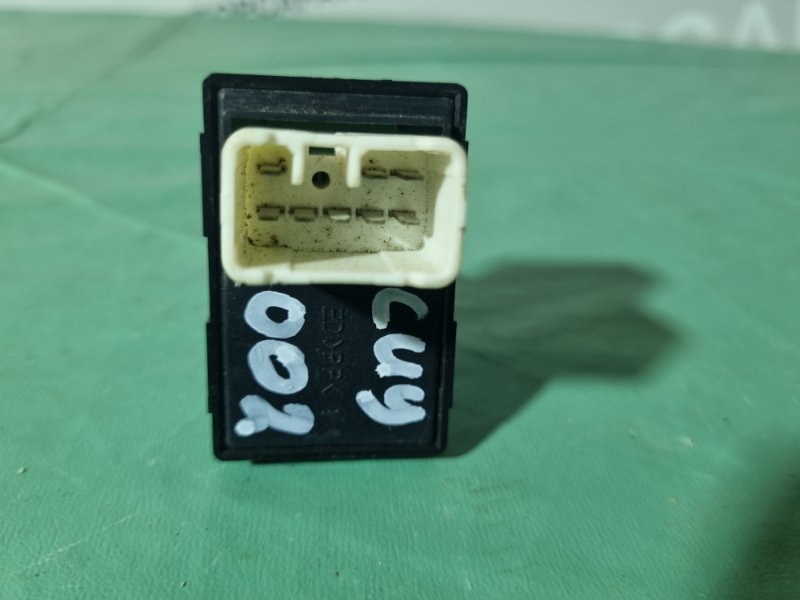 Кнопка стеклоподъемника KIA Ceed 2008 хэтчбек