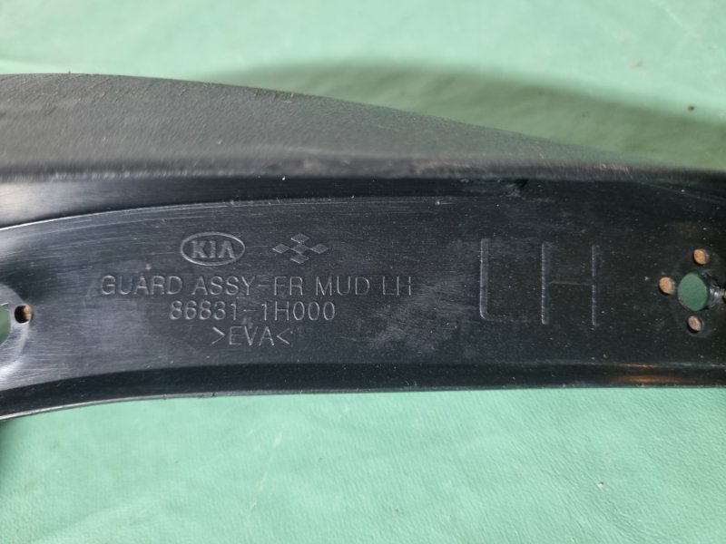Брызговик KIA Ceed 2008 хэтчбек