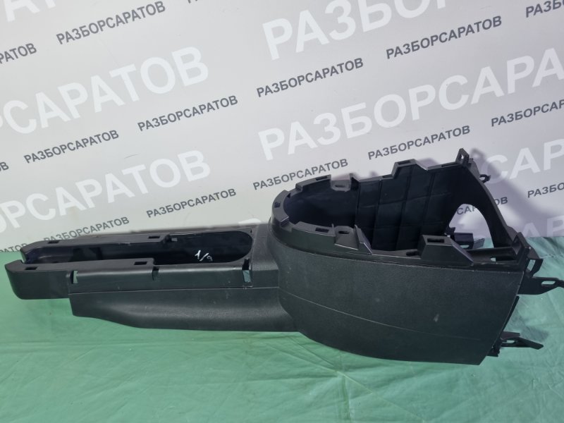 Центральная консоль передняя часть Ford Fiesta 2007 хэтчбек 5 дв.