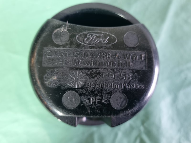 Пепельница Ford Fiesta 2007 хэтчбек 5 дв.