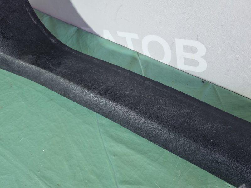Накладка порога внутренняя Ford Fiesta 2007 хэтчбек 5 дв.