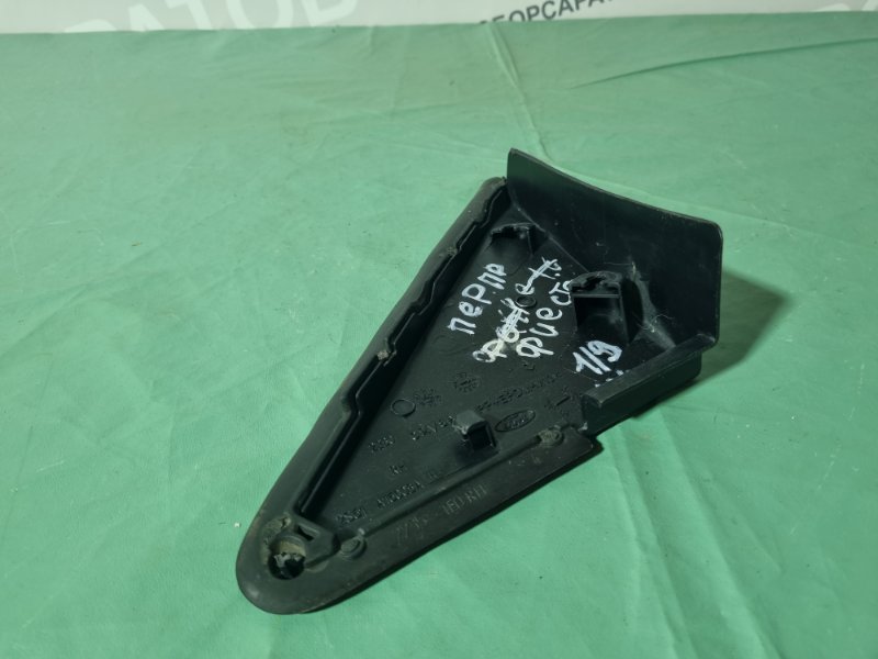 Накладка крыла Ford Fiesta 2007 хэтчбек 5 дв.