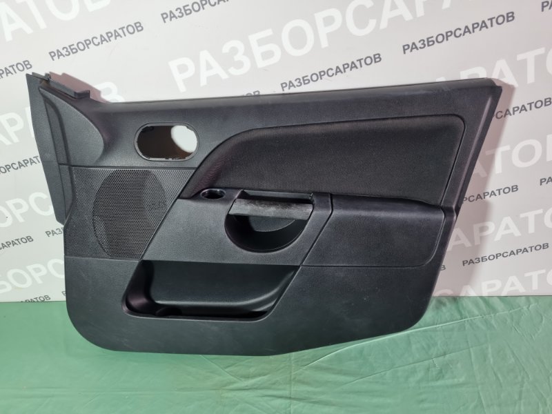 Обшивка двери Ford Fiesta 2007 хэтчбек 5 дв.
