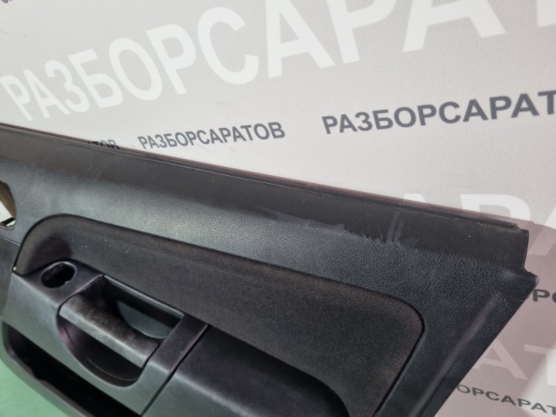 Обшивка двери Ford Fiesta 2007 хэтчбек 5 дв.