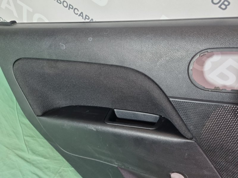 Обшивка двери Ford Fiesta 2007 хэтчбек 5 дв.