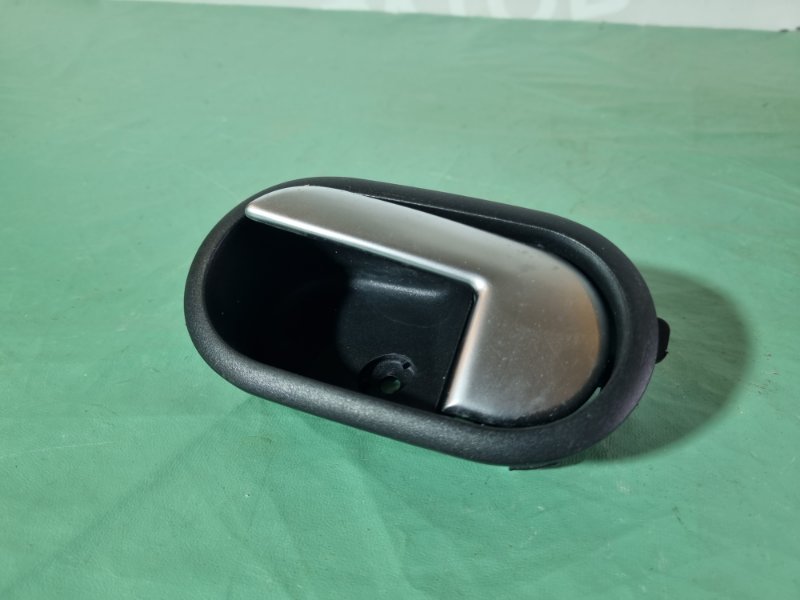 Ручка двери внутренняя Ford Fiesta 2007 хэтчбек 5 дв.