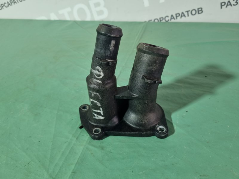Фланец охлаждения Ford Fiesta 2007 хэтчбек 5 дв.