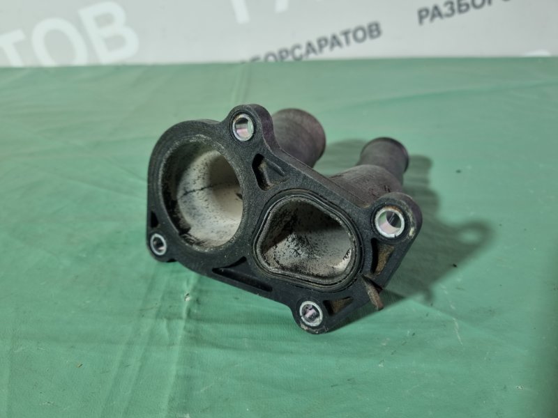 Фланец охлаждения Ford Fiesta 2007 хэтчбек 5 дв.