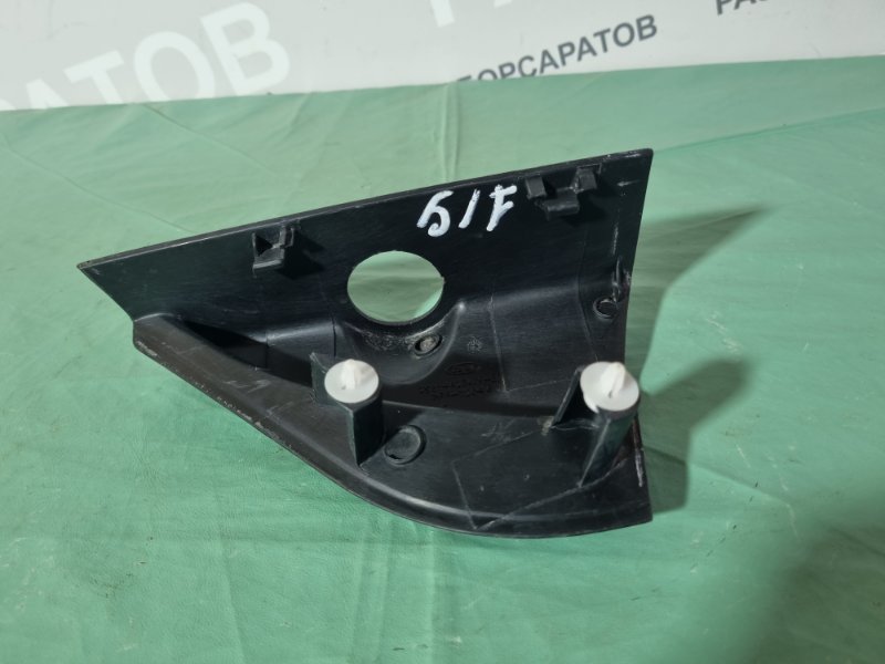 Накладка двери ( уголок ) Ford Fiesta 2007 хэтчбек 5 дв.