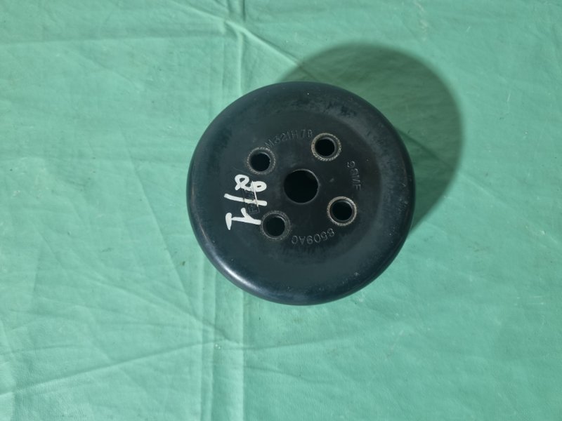 Шкив помпы Ford Fiesta 2007 хэтчбек 5 дв.