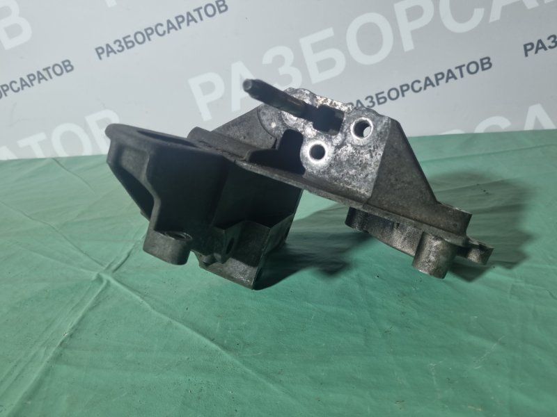 Кронштейн двигателя Ford Fiesta 2007 хэтчбек 5 дв.