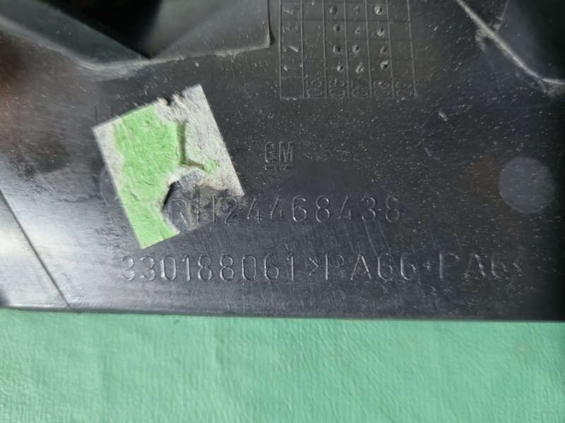 Накладка двери ( уголок ) Opel Astra H 2008 хэтчбек 5дв.