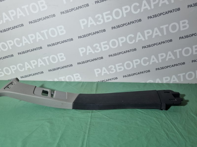 Накладка средних стоек Opel Astra H 2008 хэтчбек 5дв.