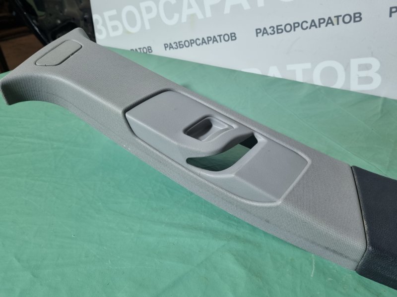 Накладка средних стоек Opel Astra H 2008 хэтчбек 5дв.