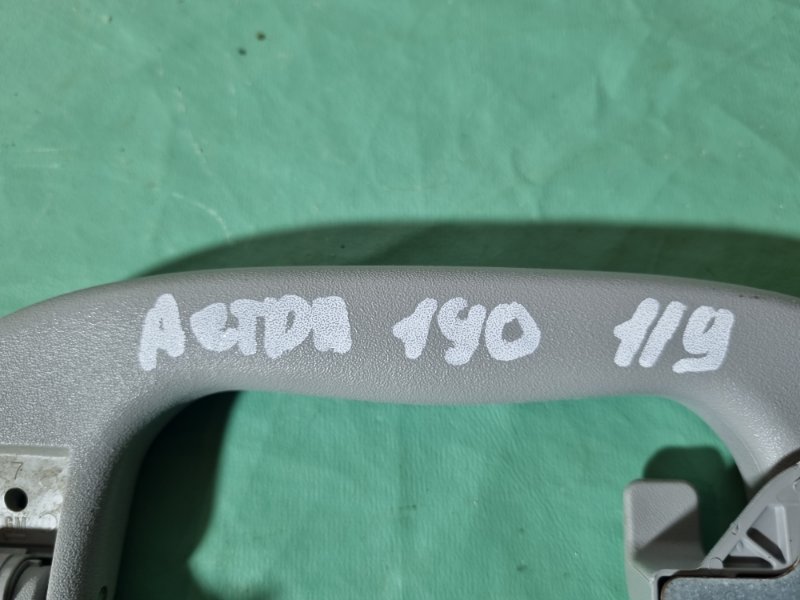 Ручка потолка с крючком Opel Astra H 2008 хэтчбек 5дв.