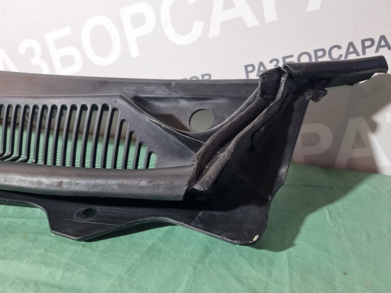 Жабо Ford Mondeo III 2005 седан