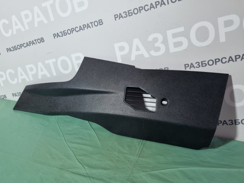Накладка торпедо Ford Mondeo III 2005 седан