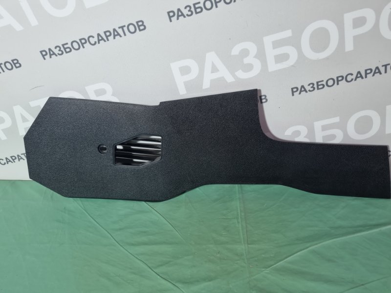 Накладка торпедо Ford Mondeo III 2005 седан