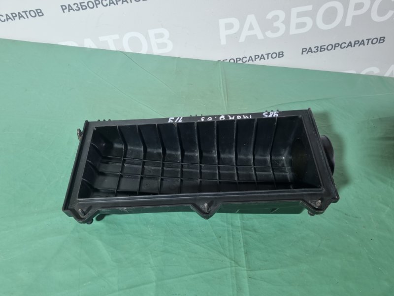 Крышка корпуса воздушного фильтра Ford Mondeo III 2005 седан