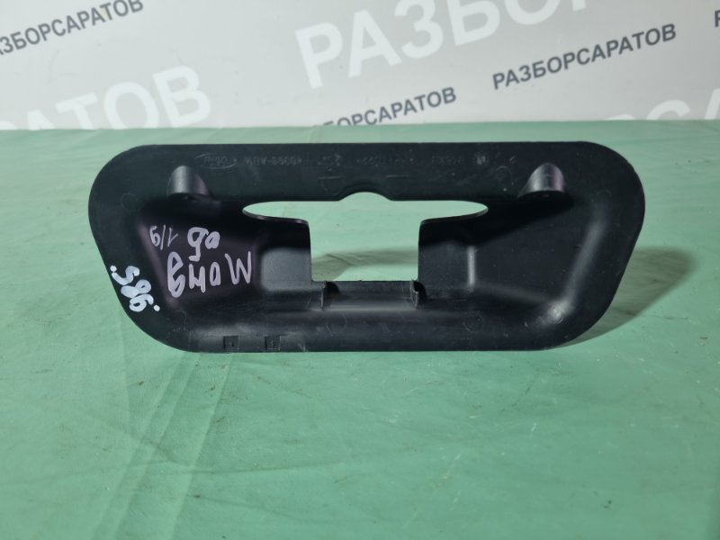 Накладка замка багажника Ford Mondeo III 2005 седан