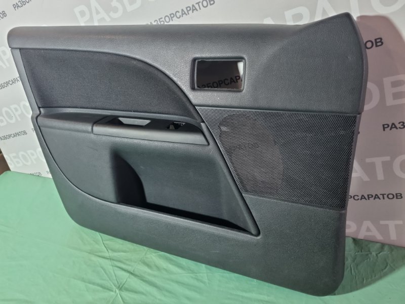 Обшивка двери Ford Mondeo III 2005 седан