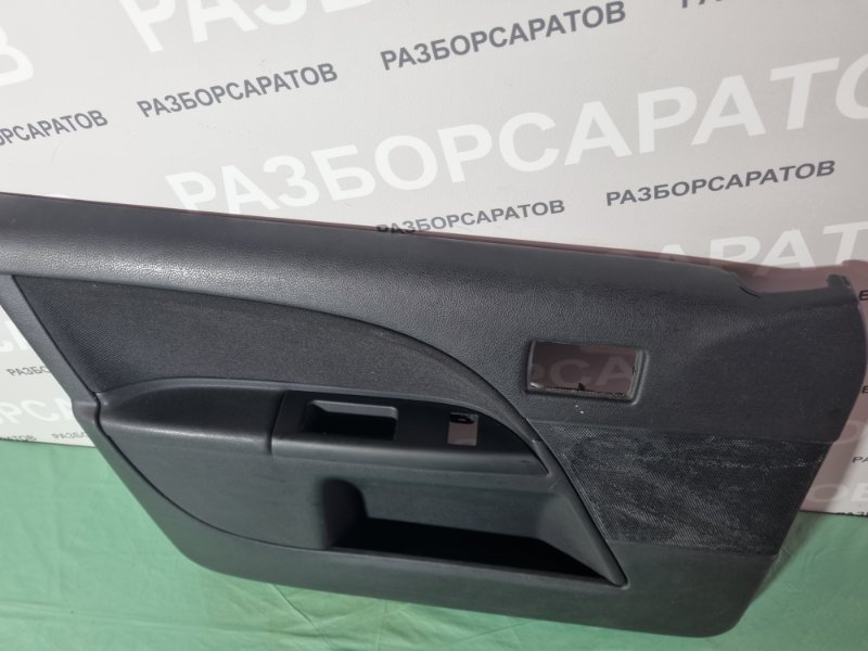 Обшивка двери Ford Mondeo III 2005 седан