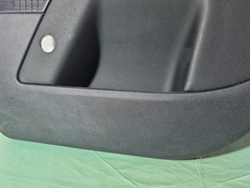 Обшивка двери Ford Mondeo III 2005 седан