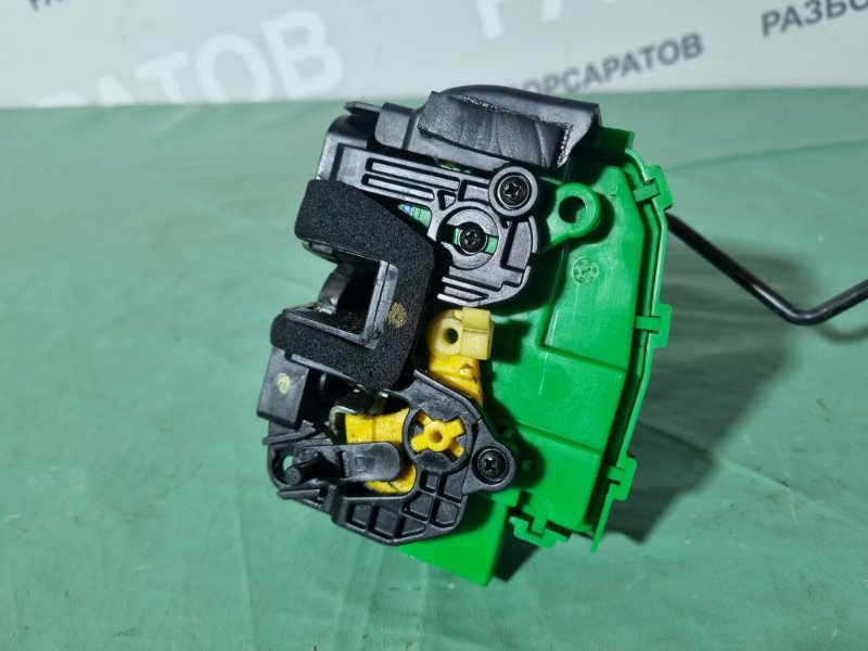 Замок двери KIA RIO 3 2013 седан