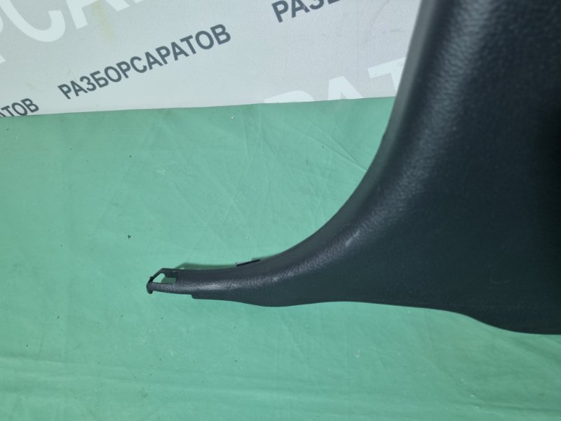 Обшивка стойки Nissan Tiida C11 2013